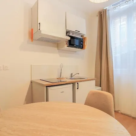Bright & Modern Pied-a-terre - High-speed Wi-fi *