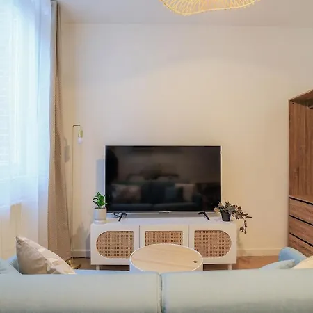 Bright & Modern Pied-a-terre - High-speed Wi-fi Amiens
